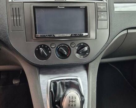 Сірий Форд Сі-Макс, об'ємом двигуна 1.6 л та пробігом 195 тис. км за 5850 $, фото 33 на Automoto.ua