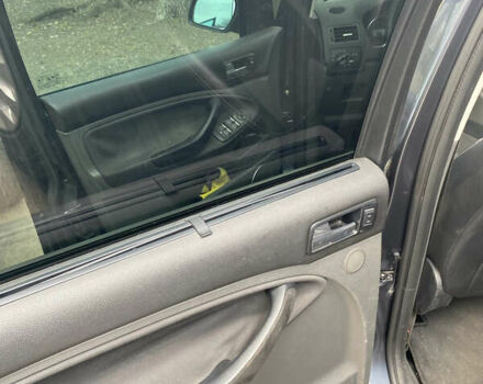 Серый Форд Си-Макс, объемом двигателя 2 л и пробегом 360 тыс. км за 6800 $, фото 24 на Automoto.ua