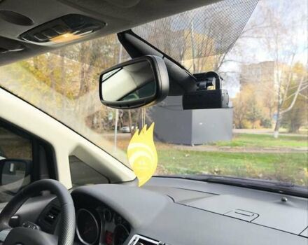 Серый Форд Си-Макс, объемом двигателя 1.6 л и пробегом 246 тыс. км за 7200 $, фото 17 на Automoto.ua