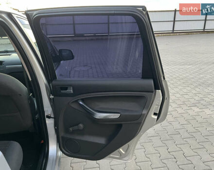 Серый Форд Си-Макс, объемом двигателя 1.8 л и пробегом 181 тыс. км за 5300 $, фото 69 на Automoto.ua