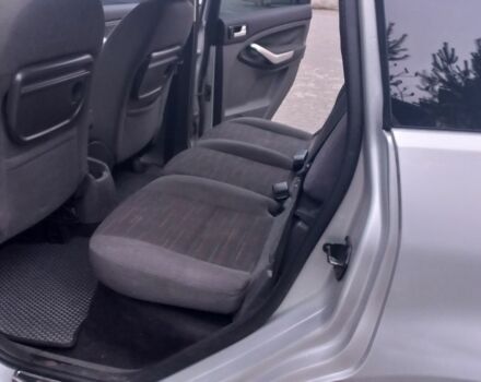 Серый Форд Си-Макс, объемом двигателя 0 л и пробегом 194 тыс. км за 5600 $, фото 11 на Automoto.ua