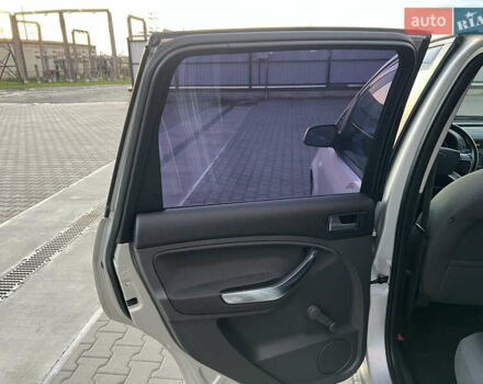 Серый Форд Си-Макс, объемом двигателя 1.8 л и пробегом 181 тыс. км за 5300 $, фото 64 на Automoto.ua