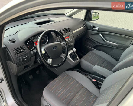 Серый Форд Си-Макс, объемом двигателя 1.8 л и пробегом 181 тыс. км за 5300 $, фото 46 на Automoto.ua