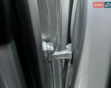 Серый Форд Си-Макс, объемом двигателя 1.8 л и пробегом 181 тыс. км за 5300 $, фото 92 на Automoto.ua