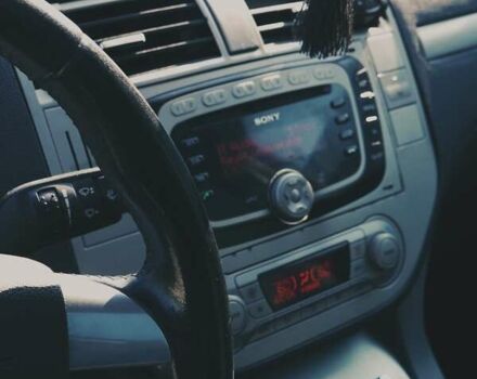 Серый Форд Си-Макс, объемом двигателя 1.56 л и пробегом 200 тыс. км за 6600 $, фото 8 на Automoto.ua