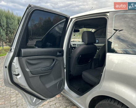 Сірий Форд Сі-Макс, об'ємом двигуна 1.56 л та пробігом 344 тис. км за 5699 $, фото 9 на Automoto.ua