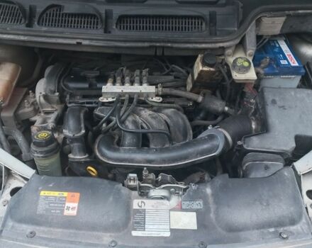 Серый Форд Си-Макс, объемом двигателя 0 л и пробегом 194 тыс. км за 5600 $, фото 19 на Automoto.ua