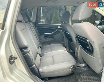 Сірий Форд Сі-Макс, об'ємом двигуна 1.56 л та пробігом 344 тис. км за 5699 $, фото 16 на Automoto.ua