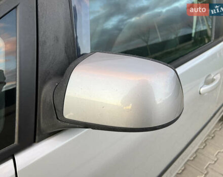 Серый Форд Си-Макс, объемом двигателя 1.8 л и пробегом 181 тыс. км за 5300 $, фото 39 на Automoto.ua