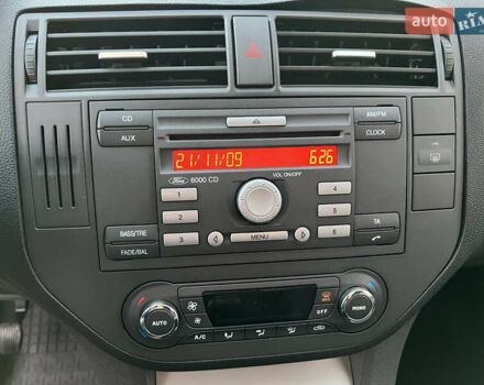 Серый Форд Си-Макс, объемом двигателя 1.8 л и пробегом 181 тыс. км за 5300 $, фото 59 на Automoto.ua