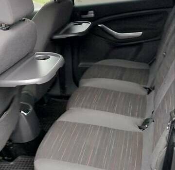 Сірий Форд Сі-Макс, об'ємом двигуна 1.6 л та пробігом 159 тис. км за 6800 $, фото 7 на Automoto.ua