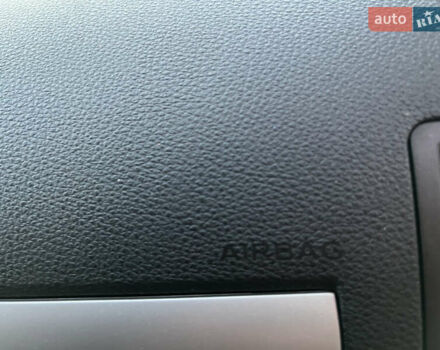 Серый Форд Си-Макс, объемом двигателя 1.8 л и пробегом 181 тыс. км за 5300 $, фото 83 на Automoto.ua