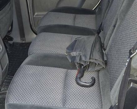 Серый Форд Си-Макс, объемом двигателя 1.56 л и пробегом 333 тыс. км за 5000 $, фото 9 на Automoto.ua