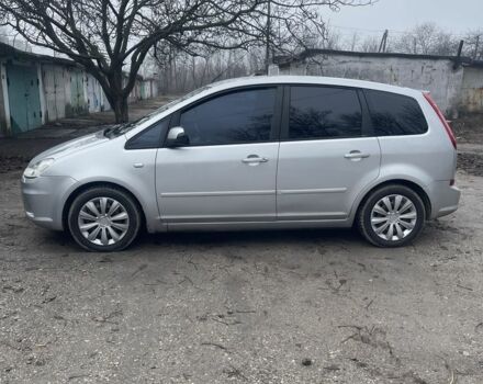 Серый Форд Си-Макс, объемом двигателя 1.6 л и пробегом 200 тыс. км за 5600 $, фото 2 на Automoto.ua