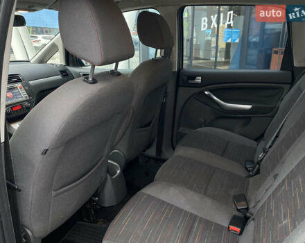 Серый Форд Си-Макс, объемом двигателя 1.6 л и пробегом 207 тыс. км за 5500 $, фото 17 на Automoto.ua