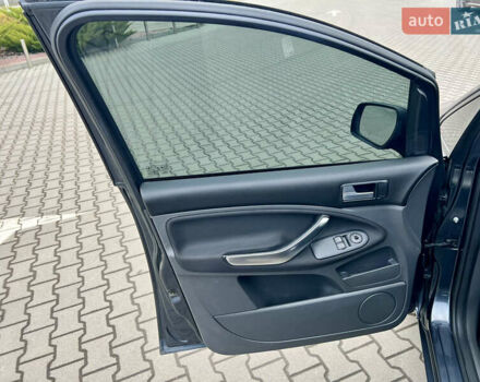 Серый Форд Си-Макс, объемом двигателя 1.8 л и пробегом 200 тыс. км за 6450 $, фото 13 на Automoto.ua