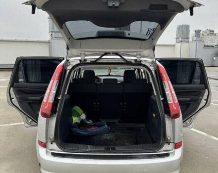 Серый Форд Си-Макс, объемом двигателя 2 л и пробегом 241 тыс. км за 6500 $, фото 8 на Automoto.ua