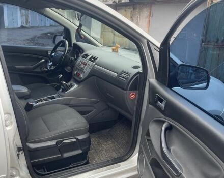 Серый Форд Си-Макс, объемом двигателя 1.6 л и пробегом 200 тыс. км за 5600 $, фото 4 на Automoto.ua