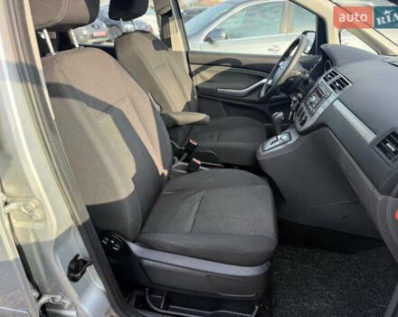 Серый Форд Си-Макс, объемом двигателя 2 л и пробегом 200 тыс. км за 6750 $, фото 15 на Automoto.ua