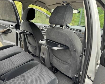 Сірий Форд Сі-Макс, об'ємом двигуна 1.8 л та пробігом 221 тис. км за 5900 $, фото 17 на Automoto.ua