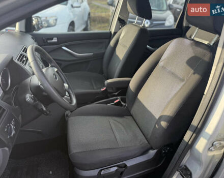 Серый Форд Си-Макс, объемом двигателя 2 л и пробегом 200 тыс. км за 6750 $, фото 19 на Automoto.ua