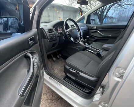 Серый Форд Си-Макс, объемом двигателя 1.56 л и пробегом 130 тыс. км за 5450 $, фото 2 на Automoto.ua