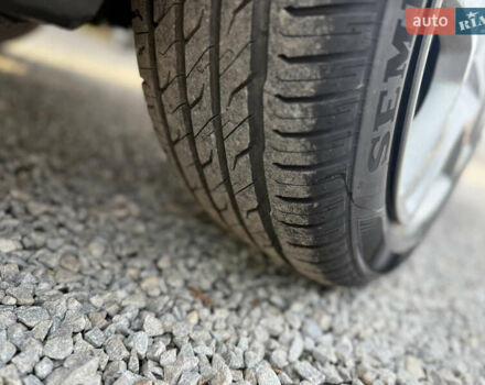 Серый Форд Си-Макс, объемом двигателя 2 л и пробегом 200 тыс. км за 6750 $, фото 22 на Automoto.ua