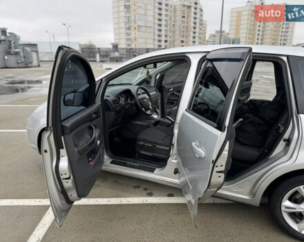 Серый Форд Си-Макс, объемом двигателя 2 л и пробегом 241 тыс. км за 6500 $, фото 7 на Automoto.ua