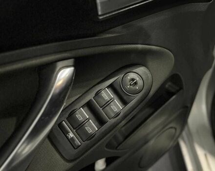 Серый Форд Си-Макс, объемом двигателя 1.4 л и пробегом 320 тыс. км за 6500 $, фото 11 на Automoto.ua