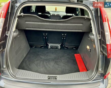 Серый Форд Си-Макс, объемом двигателя 1.8 л и пробегом 200 тыс. км за 6450 $, фото 19 на Automoto.ua