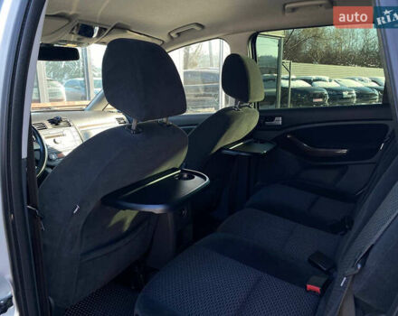 Серый Форд Си-Макс, объемом двигателя 1.8 л и пробегом 188 тыс. км за 7700 $, фото 7 на Automoto.ua