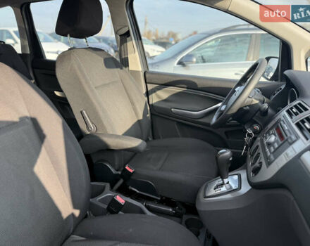 Серый Форд Си-Макс, объемом двигателя 2 л и пробегом 200 тыс. км за 6750 $, фото 13 на Automoto.ua