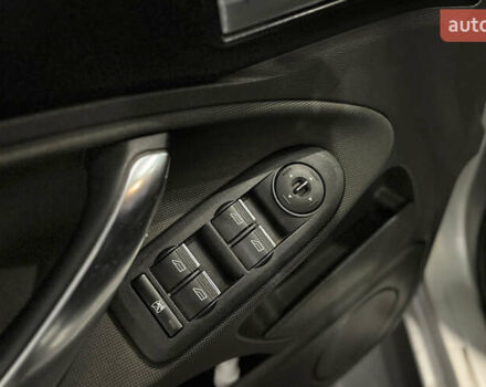 Сірий Форд Сі-Макс, об'ємом двигуна 1.56 л та пробігом 320 тис. км за 6500 $, фото 11 на Automoto.ua