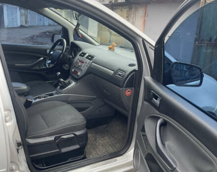 Серый Форд Си-Макс, объемом двигателя 1.56 л и пробегом 130 тыс. км за 5450 $, фото 10 на Automoto.ua