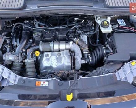 Серый Форд Си-Макс, объемом двигателя 1.6 л и пробегом 267 тыс. км за 7999 $, фото 29 на Automoto.ua