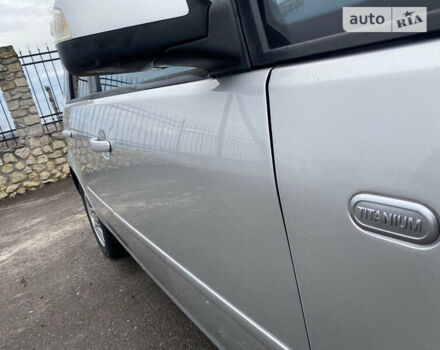 Серый Форд Си-Макс, объемом двигателя 1.6 л и пробегом 302 тыс. км за 6100 $, фото 17 на Automoto.ua