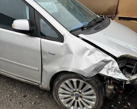 Серый Форд Си-Макс, объемом двигателя 1.6 л и пробегом 330 тыс. км за 3200 $, фото 8 на Automoto.ua