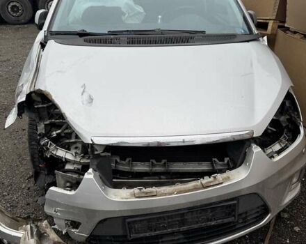 Серый Форд Си-Макс, объемом двигателя 1.6 л и пробегом 330 тыс. км за 3200 $, фото 2 на Automoto.ua