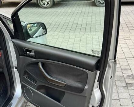 Сірий Форд Сі-Макс, об'ємом двигуна 1.75 л та пробігом 187 тис. км за 7700 $, фото 19 на Automoto.ua