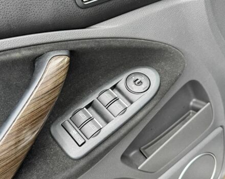 Сірий Форд Сі-Макс, об'ємом двигуна 1.8 л та пробігом 221 тис. км за 5900 $, фото 5 на Automoto.ua