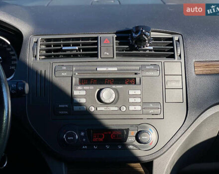 Серый Форд Си-Макс, объемом двигателя 1.8 л и пробегом 188 тыс. км за 7700 $, фото 11 на Automoto.ua