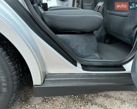 Серый Форд Си-Макс, объемом двигателя 1.6 л и пробегом 234 тыс. км за 9300 $, фото 52 на Automoto.ua