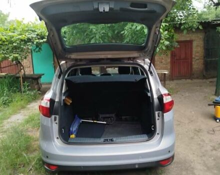 Серый Форд Си-Макс, объемом двигателя 1.56 л и пробегом 400 тыс. км за 6500 $, фото 7 на Automoto.ua