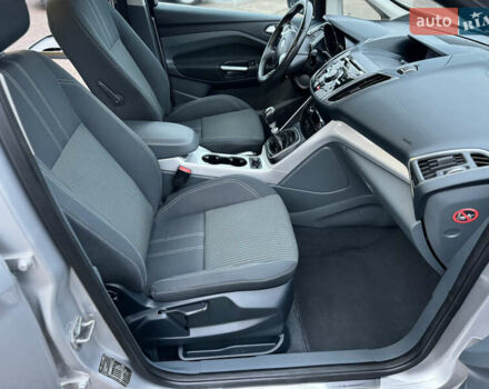 Серый Форд Си-Макс, объемом двигателя 1.6 л и пробегом 234 тыс. км за 9300 $, фото 54 на Automoto.ua