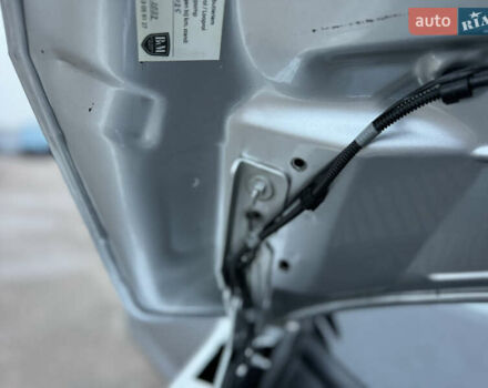 Серый Форд Си-Макс, объемом двигателя 1.6 л и пробегом 234 тыс. км за 9300 $, фото 102 на Automoto.ua