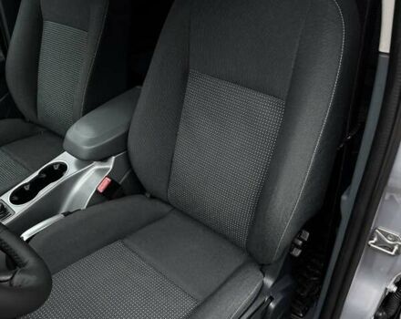 Серый Форд Си-Макс, объемом двигателя 1.6 л и пробегом 218 тыс. км за 7900 $, фото 44 на Automoto.ua