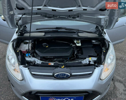 Серый Форд Си-Макс, объемом двигателя 1.6 л и пробегом 234 тыс. км за 9300 $, фото 92 на Automoto.ua