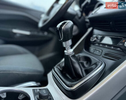 Серый Форд Си-Макс, объемом двигателя 1.6 л и пробегом 234 тыс. км за 9300 $, фото 62 на Automoto.ua