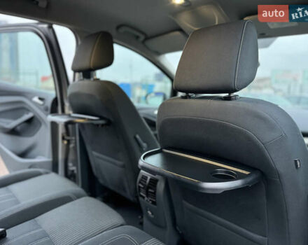 Серый Форд Си-Макс, объемом двигателя 1.6 л и пробегом 234 тыс. км за 9300 $, фото 45 на Automoto.ua