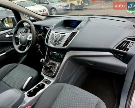 Серый Форд Си-Макс, объемом двигателя 1.6 л и пробегом 218 тыс. км за 6999 $, фото 24 на Automoto.ua